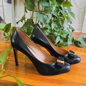 Salvatore Ferragamo Leather Vera Bow Pumps